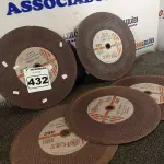 LOTE 432 - 05 DISCOS PARA SERRA DE BANCADA. (NO ESTADO) ATENÇÃO! FAZER A VISITAÇÃO ANTES DE ARREMATAR, NÃO SABEMOS SE FUNCIONA. LEILÃO NÃO TEM GARANTIA E NEM DEVOLUÇÃO, SUJEITO A POSSÍVEIS AVARIAS VISÍVEIS/OCULTAS E/OU AUSÊNCIA DE COMPONENTES.
