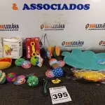 LOTE 395 - 01 KIT DE ACESSÓRIOS PARA PET. (NO ESTADO) ATENÇÃO! FAZER A VISITAÇÃO ANTES DE ARREMATAR, NÃO SABEMOS SE FUNCIONA. LEILÃO NÃO TEM GARANTIA E NEM DEVOLUÇÃO, SUJEITO A POSSÍVEIS AVARIAS VISÍVEIS/OCULTAS E/OU AUSÊNCIA DE COMPONENTES.