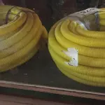 LOTE 576 - 02 ROLOS DE MANGUEIRA CORRUGADA. (NO ESTADO) ATENÇÃO! FAZER A VISITAÇÃO ANTES DE ARREMATAR, NÃO SABEMOS SE FUNCIONA. LEILÃO NÃO TEM GARANTIA E NEM DEVOLUÇÃO, SUJEITO A POSSÍVEIS AVARIAS VISÍVEIS/OCULTAS E/OU AUSÊNCIA DE COMPONENTES.