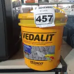 LOTE 457 - 01 BALDE DE VEDALIT, ADITIVO PLASTIFICANTE CONCENTRADO PARA ARGAMASSA DE ASSENTAMENTO E REBOCO CONVENCIONAL. (NO ESTADO) ATENÇÃO! FAZER A VISITAÇÃO ANTES DE ARREMATAR, NÃO SABEMOS SE FUNCIONA. LEILÃO NÃO TEM GARANTIA E NEM DEVOLUÇÃO, SUJEITO A POSSÍVEIS AVARIAS VISÍVEIS/OCULTAS E/OU AUSÊNCIA DE COMPONENTES.