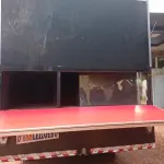 LOTE 588 - 01 TRAILLER ROBEQUE. (NO ESTADO) ATENÇÃO! FAZER A VISITAÇÃO ANTES DE ARREMATAR, NÃO SABEMOS SE FUNCIONA. LEILÃO NÃO TEM GARANTIA E NEM DEVOLUÇÃO, SUJEITO A POSSÍVEIS AVARIAS VISÍVEIS/OCULTAS E/OU AUSÊNCIA DE COMPONENTES.