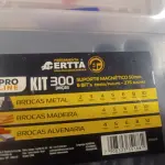 LOTE 140 - 01 KIT DE BROCAS. (NO ESTADO) ATENÇÃO! FAZER A VISITAÇÃO ANTES DE ARREMATAR, NÃO SABEMOS SE FUNCIONA. LEILÃO NÃO TEM GARANTIA E NEM DEVOLUÇÃO, SUJEITO A POSSÍVEIS AVARIAS VISÍVEIS/OCULTAS E/OU AUSÊNCIA DE COMPONENTES.