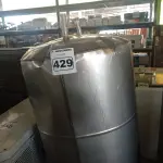 LOTE 429 - 01 BOILER EM AÇO INOX. (NO ESTADO) ATENÇÃO! FAZER A VISITAÇÃO ANTES DE ARREMATAR, NÃO SABEMOS SE FUNCIONA. LEILÃO NÃO TEM GARANTIA E NEM DEVOLUÇÃO, SUJEITO A POSSÍVEIS AVARIAS VISÍVEIS/OCULTAS E/OU AUSÊNCIA DE COMPONENTES.