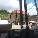 LOTE 598 - 01 ESTANTE DE FERRO DESMONTADA COM 04 PRATELEIRAS. (NO ESTADO) ATENÇÃO! FAZER A VISITAÇÃO ANTES DE ARREMATAR, NÃO SABEMOS SE FUNCIONA. LEILÃO NÃO TEM GARANTIA E NEM DEVOLUÇÃO, SUJEITO A POSSÍVEIS AVARIAS VISÍVEIS/OCULTAS E/OU AUSÊNCIA DE COMPONENTES.