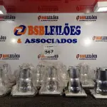 LOTE 567 - 10 LUMINÁRIAS DE EMBUTIR. (NO ESTADO) ATENÇÃO! FAZER A VISITAÇÃO ANTES DE ARREMATAR, NÃO SABEMOS SE FUNCIONA. LEILÃO NÃO TEM GARANTIA E NEM DEVOLUÇÃO, SUJEITO A POSSÍVEIS AVARIAS VISÍVEIS/OCULTAS E/OU AUSÊNCIA DE COMPONENTES.