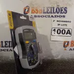 LOTE 100 - 01 MULTÍMETRO DIGITAL. (NO ESTADO) ATENÇÃO! FAZER A VISITAÇÃO ANTES DE ARREMATAR, NÃO SABEMOS SE FUNCIONA. LEILÃO NÃO TEM GARANTIA E NEM DEVOLUÇÃO, SUJEITO A POSSÍVEIS AVARIAS VISÍVEIS/OCULTAS E/OU AUSÊNCIA DE COMPONENTES.