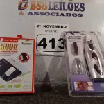 LOTE 413 - 01 APARADOR DE PELOS E 01 CARREGADOR PORTÁTIL. (NO ESTADO) ATENÇÃO! FAZER A VISITAÇÃO ANTES DE ARREMATAR, NÃO SABEMOS SE FUNCIONA. LEILÃO NÃO TEM GARANTIA E NEM DEVOLUÇÃO, SUJEITO A POSSÍVEIS AVARIAS VISÍVEIS/OCULTAS E/OU AUSÊNCIA DE COMPONENTES.