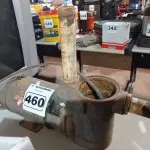 LOTE 460 - 01 MOTOBOMBA COM AVARIAS. (NO ESTADO) ATENÇÃO! FAZER A VISITAÇÃO ANTES DE ARREMATAR, NÃO SABEMOS SE FUNCIONA. LEILÃO NÃO TEM GARANTIA E NEM DEVOLUÇÃO, SUJEITO A POSSÍVEIS AVARIAS VISÍVEIS/OCULTAS E/OU AUSÊNCIA DE COMPONENTES.