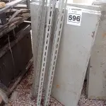 LOTE 596 - 01 ESTANTE DE FERRO DESMONTADA COM 04 PRATELEIRAS. (NO ESTADO) ATENÇÃO! FAZER A VISITAÇÃO ANTES DE ARREMATAR, NÃO SABEMOS SE FUNCIONA. LEILÃO NÃO TEM GARANTIA E NEM DEVOLUÇÃO, SUJEITO A POSSÍVEIS AVARIAS VISÍVEIS/OCULTAS E/OU AUSÊNCIA DE COMPONENTES.