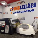 LOTE 594 - 01 ASSENTO ELEVATÓRIO, 01 BANQUETA DOBRÁVEL E 01 FERRO DE PASSAR. (NO ESTADO) ATENÇÃO! FAZER A VISITAÇÃO ANTES DE ARREMATAR, NÃO SABEMOS SE FUNCIONA. LEILÃO NÃO TEM GARANTIA E NEM DEVOLUÇÃO, SUJEITO A POSSÍVEIS AVARIAS VISÍVEIS/OCULTAS E/OU AUSÊNCIA DE COMPONENTES.