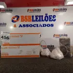 LOTE 456 - 04 PENDENTES BEDSIDE. (NO ESTADO) ATENÇÃO! FAZER A VISITAÇÃO ANTES DE ARREMATAR, NÃO SABEMOS SE FUNCIONA. LEILÃO NÃO TEM GARANTIA E NEM DEVOLUÇÃO, SUJEITO A POSSÍVEIS AVARIAS VISÍVEIS/OCULTAS E/OU AUSÊNCIA DE COMPONENTES.