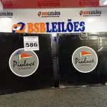 LOTE 586 - 02 PLAFONS DE SOBREPOR 40X40. (NO ESTADO) ATENÇÃO! FAZER A VISITAÇÃO ANTES DE ARREMATAR, NÃO SABEMOS SE FUNCIONA. LEILÃO NÃO TEM GARANTIA E NEM DEVOLUÇÃO, SUJEITO A POSSÍVEIS AVARIAS VISÍVEIS/OCULTAS E/OU AUSÊNCIA DE COMPONENTES.