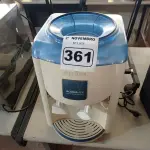 LOTE 361 - 01 BEBEDOURO PARA GARRAFÃO REFRIGERADO 220V. (NO ESTADO) ATENÇÃO! FAZER A VISITAÇÃO ANTES DE ARREMATAR, NÃO SABEMOS SE FUNCIONA. LEILÃO NÃO TEM GARANTIA E NEM DEVOLUÇÃO, SUJEITO A POSSÍVEIS AVARIAS VISÍVEIS/OCULTAS E/OU AUSÊNCIA DE COMPONENTES.