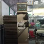 LOTE 433 - 01 BALANÇA ELETRÔNICA MARCA TOLEDO CAPACIDADE 50KG. (NO ESTADO) ATENÇÃO! FAZER A VISITAÇÃO ANTES DE ARREMATAR, NÃO SABEMOS SE FUNCIONA. LEILÃO NÃO TEM GARANTIA E NEM DEVOLUÇÃO, SUJEITO A POSSÍVEIS AVARIAS VISÍVEIS/OCULTAS E/OU AUSÊNCIA DE COMPONENTES.