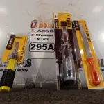 LOTE 295 - 01 FORMÃO, 01 LIMA CHATA 6” E 01 CHAVE COM 06 PONTAS INTERCAMBIÁVEIS. (NO ESTADO) ATENÇÃO! FAZER A VISITAÇÃO ANTES DE ARREMATAR, NÃO SABEMOS SE FUNCIONA. LEILÃO NÃO TEM GARANTIA E NEM DEVOLUÇÃO, SUJEITO A POSSÍVEIS AVARIAS VISÍVEIS/OCULTAS E/OU AUSÊNCIA DE COMPONENTES.