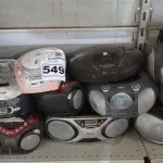 LOTE 549 - 14 APARELHOS DE SOM MARCAS E MODELOS DIVERSOS. (NO ESTADO) ATENÇÃO! FAZER A VISITAÇÃO ANTES DE ARREMATAR, NÃO SABEMOS SE FUNCIONA. LEILÃO NÃO TEM GARANTIA E NEM DEVOLUÇÃO, SUJEITO A POSSÍVEIS AVARIAS VISÍVEIS/OCULTAS E/OU AUSÊNCIA DE COMPONENTES.