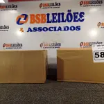 LOTE 583 - 02 CAIXAS COM ÁLCOOL EM GEL 70 COM 12 FRASCOS DE 440G CADA. (NO ESTADO) ATENÇÃO! FAZER A VISITAÇÃO ANTES DE ARREMATAR, NÃO SABEMOS SE FUNCIONA. LEILÃO NÃO TEM GARANTIA E NEM DEVOLUÇÃO, SUJEITO A POSSÍVEIS AVARIAS VISÍVEIS/OCULTAS E/OU AUSÊNCIA DE COMPONENTES.