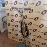 LOTE 427 - 01 ENCERADEIRA INDUSTRIAL. (NO ESTADO) ATENÇÃO! FAZER A VISITAÇÃO ANTES DE ARREMATAR, NÃO SABEMOS SE FUNCIONA. LEILÃO NÃO TEM GARANTIA E NEM DEVOLUÇÃO, SUJEITO A POSSÍVEIS AVARIAS VISÍVEIS/OCULTAS E/OU AUSÊNCIA DE COMPONENTES.