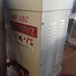 LOTE 430 - 01 MASSEIRA INDUSTRIAL GPANIS. (NO ESTADO) ATENÇÃO! FAZER A VISITAÇÃO ANTES DE ARREMATAR, NÃO SABEMOS SE FUNCIONA. LEILÃO NÃO TEM GARANTIA E NEM DEVOLUÇÃO, SUJEITO A POSSÍVEIS AVARIAS VISÍVEIS/OCULTAS E/OU AUSÊNCIA DE COMPONENTES.
