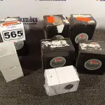 LOTE 565 - 05 ARANDELAS PIOLUCE. (NO ESTADO) ATENÇÃO! FAZER A VISITAÇÃO ANTES DE ARREMATAR, NÃO SABEMOS SE FUNCIONA. LEILÃO NÃO TEM GARANTIA E NEM DEVOLUÇÃO, SUJEITO A POSSÍVEIS AVARIAS VISÍVEIS/OCULTAS E/OU AUSÊNCIA DE COMPONENTES.