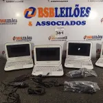 LOTE 381 - 03 NETBOOK’S MARCAS POSITIVO COM FONTE. (NO ESTADO) ATENÇÃO! FAZER A VISITAÇÃO ANTES DE ARREMATAR, NÃO SABEMOS SE FUNCIONA. LEILÃO NÃO TEM GARANTIA E NEM DEVOLUÇÃO, SUJEITO A POSSÍVEIS AVARIAS VISÍVEIS/OCULTAS E/OU AUSÊNCIA DE COMPONENTES.