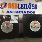 LOTE 580 - 02 LUMINÁRIAS DE EMBUTIR 30X30 PIOLUCE. (NO ESTADO) ATENÇÃO! FAZER A VISITAÇÃO ANTES DE ARREMATAR, NÃO SABEMOS SE FUNCIONA. LEILÃO NÃO TEM GARANTIA E NEM DEVOLUÇÃO, SUJEITO A POSSÍVEIS AVARIAS VISÍVEIS/OCULTAS E/OU AUSÊNCIA DE COMPONENTES.