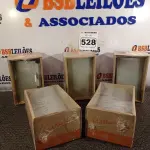 LOTE 528 - 04 ARANDELAS CENTRAL CE 1422-A 1XE27. (NO ESTADO) ATENÇÃO! FAZER A VISITAÇÃO ANTES DE ARREMATAR, NÃO SABEMOS SE FUNCIONA. LEILÃO NÃO TEM GARANTIA E NEM DEVOLUÇÃO, SUJEITO A POSSÍVEIS AVARIAS VISÍVEIS/OCULTAS E/OU AUSÊNCIA DE COMPONENTES.