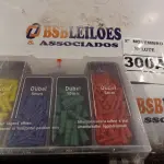 LOTE 300 - 01 KIT DE BROCAS. (NO ESTADO) ATENÇÃO! FAZER A VISITAÇÃO ANTES DE ARREMATAR, NÃO SABEMOS SE FUNCIONA. LEILÃO NÃO TEM GARANTIA E NEM DEVOLUÇÃO, SUJEITO A POSSÍVEIS AVARIAS VISÍVEIS/OCULTAS E/OU AUSÊNCIA DE COMPONENTES.