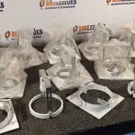 LOTE 516 - 12 LUMINÁRIAS DE EMBUTIR. (NO ESTADO) ATENÇÃO! FAZER A VISITAÇÃO ANTES DE ARREMATAR, NÃO SABEMOS SE FUNCIONA. LEILÃO NÃO TEM GARANTIA E NEM DEVOLUÇÃO, SUJEITO A POSSÍVEIS AVARIAS VISÍVEIS/OCULTAS E/OU AUSÊNCIA DE COMPONENTES.