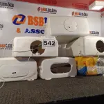 LOTE 542 - 06 CAIXAS DE DESCARGA MARCAS E MODELOS DIVERSOS. (NO ESTADO) ATENÇÃO! FAZER A VISITAÇÃO ANTES DE ARREMATAR, NÃO SABEMOS SE FUNCIONA. LEILÃO NÃO TEM GARANTIA E NEM DEVOLUÇÃO, SUJEITO A POSSÍVEIS AVARIAS VISÍVEIS/OCULTAS E/OU AUSÊNCIA DE COMPONENTES.