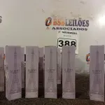 LOTE 388 - 10 PERFUMES LE PETIT 30ML. (NO ESTADO) ATENÇÃO! FAZER A VISITAÇÃO ANTES DE ARREMATAR, NÃO SABEMOS SE FUNCIONA. LEILÃO NÃO TEM GARANTIA E NEM DEVOLUÇÃO, SUJEITO A POSSÍVEIS AVARIAS VISÍVEIS/OCULTAS E/OU AUSÊNCIA DE COMPONENTES.