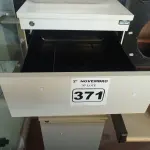LOTE 371 - 02 GAVETEIROS COM 03 GAVETAS. (NO ESTADO) ATENÇÃO! FAZER A VISITAÇÃO ANTES DE ARREMATAR, NÃO SABEMOS SE FUNCIONA. LEILÃO NÃO TEM GARANTIA E NEM DEVOLUÇÃO, SUJEITO A POSSÍVEIS AVARIAS VISÍVEIS/OCULTAS E/OU AUSÊNCIA DE COMPONENTES.