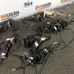 LOTE 591 - 01 LOTE COM VÁRIOS LEITORES DE CÓDIGO DE BARRAS. (NO ESTADO) ATENÇÃO! FAZER A VISITAÇÃO ANTES DE ARREMATAR, NÃO SABEMOS SE FUNCIONA. LEILÃO NÃO TEM GARANTIA E NEM DEVOLUÇÃO, SUJEITO A POSSÍVEIS AVARIAS VISÍVEIS/OCULTAS E/OU AUSÊNCIA DE COMPONENTES.