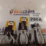 LOTE 280 - 01 ALICATE DE CORTE 6”, 01 ALICATE DE BICO 6” E 01 MINI ALICATE DE CORTE FRONTAL 4”. (NO ESTADO) ATENÇÃO! FAZER A VISITAÇÃO ANTES DE ARREMATAR, NÃO SABEMOS SE FUNCIONA. LEILÃO NÃO TEM GARANTIA E NEM DEVOLUÇÃO, SUJEITO A POSSÍVEIS AVARIAS VISÍVEIS/OCULTAS E/OU AUSÊNCIA DE COMPONENTES.