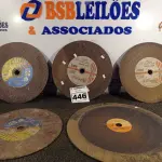 LOTE 446 - 05 DISCOS PARA SERRA DE BANCADA. (NO ESTADO) ATENÇÃO! FAZER A VISITAÇÃO ANTES DE ARREMATAR, NÃO SABEMOS SE FUNCIONA. LEILÃO NÃO TEM GARANTIA E NEM DEVOLUÇÃO, SUJEITO A POSSÍVEIS AVARIAS VISÍVEIS/OCULTAS E/OU AUSÊNCIA DE COMPONENTES.