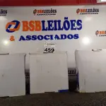 LOTE 459 - 03 LUMINÁRIAS DE EMBUTIR 20X20 MARCAS EDIBRAZ. (NO ESTADO) ATENÇÃO! FAZER A VISITAÇÃO ANTES DE ARREMATAR, NÃO SABEMOS SE FUNCIONA. LEILÃO NÃO TEM GARANTIA E NEM DEVOLUÇÃO, SUJEITO A POSSÍVEIS AVARIAS VISÍVEIS/OCULTAS E/OU AUSÊNCIA DE COMPONENTES.