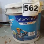 LOTE 562 - 01 BALDE DE MASSA ACRÍLICA STAR VINIL TOK PVA 25KG. (NO ESTADO) ATENÇÃO! FAZER A VISITAÇÃO ANTES DE ARREMATAR, NÃO SABEMOS SE FUNCIONA. LEILÃO NÃO TEM GARANTIA E NEM DEVOLUÇÃO, SUJEITO A POSSÍVEIS AVARIAS VISÍVEIS/OCULTAS E/OU AUSÊNCIA DE COMPONENTES.