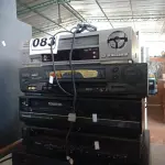 LOTE 083 - 05 VIDEOCASSETE MARCAS E MODELOS DIVERSOS. (NO ESTADO) ATENÇÃO! FAZER A VISITAÇÃO ANTES DE ARREMATAR, NÃO SABEMOS SE FUNCIONA. LEILÃO NÃO TEM GARANTIA E NEM DEVOLUÇÃO, SUJEITO A POSSÍVEIS AVARIAS VISÍVEIS/OCULTAS E/OU AUSÊNCIA DE COMPONENTES.