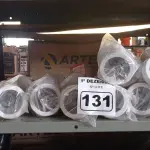 LOTE 131 - 11 LUMINÁRIAS DE SOBREPOR. (NO ESTADO) ATENÇÃO! FAZER A VISITAÇÃO ANTES DE ARREMATAR, NÃO SABEMOS SE FUNCIONA. LEILÃO NÃO TEM GARANTIA E NEM DEVOLUÇÃO, SUJEITO A POSSÍVEIS AVARIAS VISÍVEIS/OCULTAS E/OU AUSÊNCIA DE COMPONENTES.