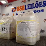 LOTE 114 - 20 LITROS DE DESINFETANTE HOSPITALAR PARA SUPERFÍCIES FIXAS E ARTIGOS NÃO CRÍTICOS. (NO ESTADO) ATENÇÃO! FAZER A VISITAÇÃO ANTES DE ARREMATAR, NÃO SABEMOS SE FUNCIONA. LEILÃO NÃO TEM GARANTIA E NEM DEVOLUÇÃO, SUJEITO A POSSÍVEIS AVARIAS VISÍVEIS/OCULTAS E/OU AUSÊNCIA DE COMPONENTES.