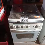 LOTE 203 - 01 FOGÃO A GÁS 04 BOCAS MARCA BRASTEMP. (NO ESTADO) ATENÇÃO! FAZER A VISITAÇÃO ANTES DE ARREMATAR, NÃO SABEMOS SE FUNCIONA. LEILÃO NÃO TEM GARANTIA E NEM DEVOLUÇÃO, SUJEITO A POSSÍVEIS AVARIAS VISÍVEIS/OCULTAS E/OU AUSÊNCIA DE COMPONENTES.