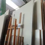 LOTE 194 - 01 LOTE COM VÁRIOS MÓDULOS DE DIVISÓRIAS E 02 CAVALETES. (NO ESTADO) ATENÇÃO! FAZER A VISITAÇÃO ANTES DE ARREMATAR, NÃO SABEMOS SE FUNCIONA. LEILÃO NÃO TEM GARANTIA E NEM DEVOLUÇÃO, SUJEITO A POSSÍVEIS AVARIAS VISÍVEIS/OCULTAS E/OU AUSÊNCIA DE COMPONENTES.