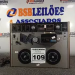 LOTE 109 - 01 GRAVADOR DE ROLO AKAI. (NO ESTADO) ATENÇÃO! FAZER A VISITAÇÃO ANTES DE ARREMATAR, NÃO SABEMOS SE FUNCIONA. LEILÃO NÃO TEM GARANTIA E NEM DEVOLUÇÃO, SUJEITO A POSSÍVEIS AVARIAS VISÍVEIS/OCULTAS E/OU AUSÊNCIA DE COMPONENTES.