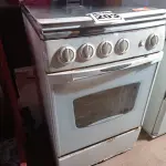 LOTE 203 - 01 FOGÃO A GÁS 04 BOCAS MARCA BRASTEMP. (NO ESTADO) ATENÇÃO! FAZER A VISITAÇÃO ANTES DE ARREMATAR, NÃO SABEMOS SE FUNCIONA. LEILÃO NÃO TEM GARANTIA E NEM DEVOLUÇÃO, SUJEITO A POSSÍVEIS AVARIAS VISÍVEIS/OCULTAS E/OU AUSÊNCIA DE COMPONENTES.