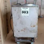 LOTE 002 - 01 BATEDEIRA INDUSTRIAL (NO ESTADO DE CONSERVAÇÃO QUE SE ENCONTRA, NÃO SABEMOS SE FUNCIONA. LEILÃO NÃO TEM GARANTIA E NEM DEVOLUÇÃO).