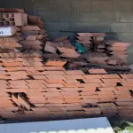 LOTE 003 - 01 LOTE COM TIJOLOS COMOGOR (NO ESTADO, NÃO SABEMOS SE FUNCIONA. LEILÃO NÃO TEM GARANTIA E NEM DEVOLUÇÃO).