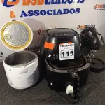 LOTE 115 - 01 AIR FRY, 01 PANELA ELÉTRICA DE FAZER ARROZ E 01 BATEDEIRA MARCAS E MODELOS DIVERSOS. (NO ESTADO) ATENÇÃO! FAZER A VISITAÇÃO ANTES DE ARREMATAR, NÃO SABEMOS SE FUNCIONA. LEILÃO NÃO TEM GARANTIA E NEM DEVOLUÇÃO, SUJEITO A POSSÍVEIS AVARIAS VISÍVEIS/OCULTAS E/OU AUSÊNCIA DE COMPONENTES.