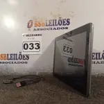 LOTE 033 - 01 TABLET SAMSUNG COM CABO. (NO ESTADO) ATENÇÃO! FAZER A VISITAÇÃO ANTES DE ARREMATAR, NÃO SABEMOS SE FUNCIONA. LEILÃO NÃO TEM GARANTIA E NEM DEVOLUÇÃO, SUJEITO A POSSÍVEIS AVARIAS VISÍVEIS/OCULTAS E/OU AUSÊNCIA DE COMPONENTES.