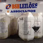 LOTE 168 - 10 LITROS DE CLOROCLEAN, LIMPADOR DESINFETANTE CLORADO PARA INDÚSTRIAS ALIMENTÍCIAS E AFINS E 10 LITROS DE DESINFETANTE HOSPITALAR PARA SUPERFÍCIES FIXAS E ARTIGOS NÃO CRÍTICOS. (NO ESTADO) ATENÇÃO! FAZER A VISITAÇÃO ANTES DE ARREMATAR, NÃO SABEMOS SE FUNCIONA. LEILÃO NÃO TEM GARANTIA E NEM DEVOLUÇÃO, SUJEITO A POSSÍVEIS AVARIAS VISÍVEIS/OCULTAS E/OU AUSÊNCIA DE COMPONENTES.