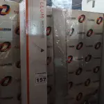 LOTE 157 - 01 LUMINÁRIA SUSPENSA 2X28W COM LÂMPADA BRONZEARTE. (NO ESTADO) ATENÇÃO! FAZER A VISITAÇÃO ANTES DE ARREMATAR, NÃO SABEMOS SE FUNCIONA. LEILÃO NÃO TEM GARANTIA E NEM DEVOLUÇÃO, SUJEITO A POSSÍVEIS AVARIAS VISÍVEIS/OCULTAS E/OU AUSÊNCIA DE COMPONENTES.